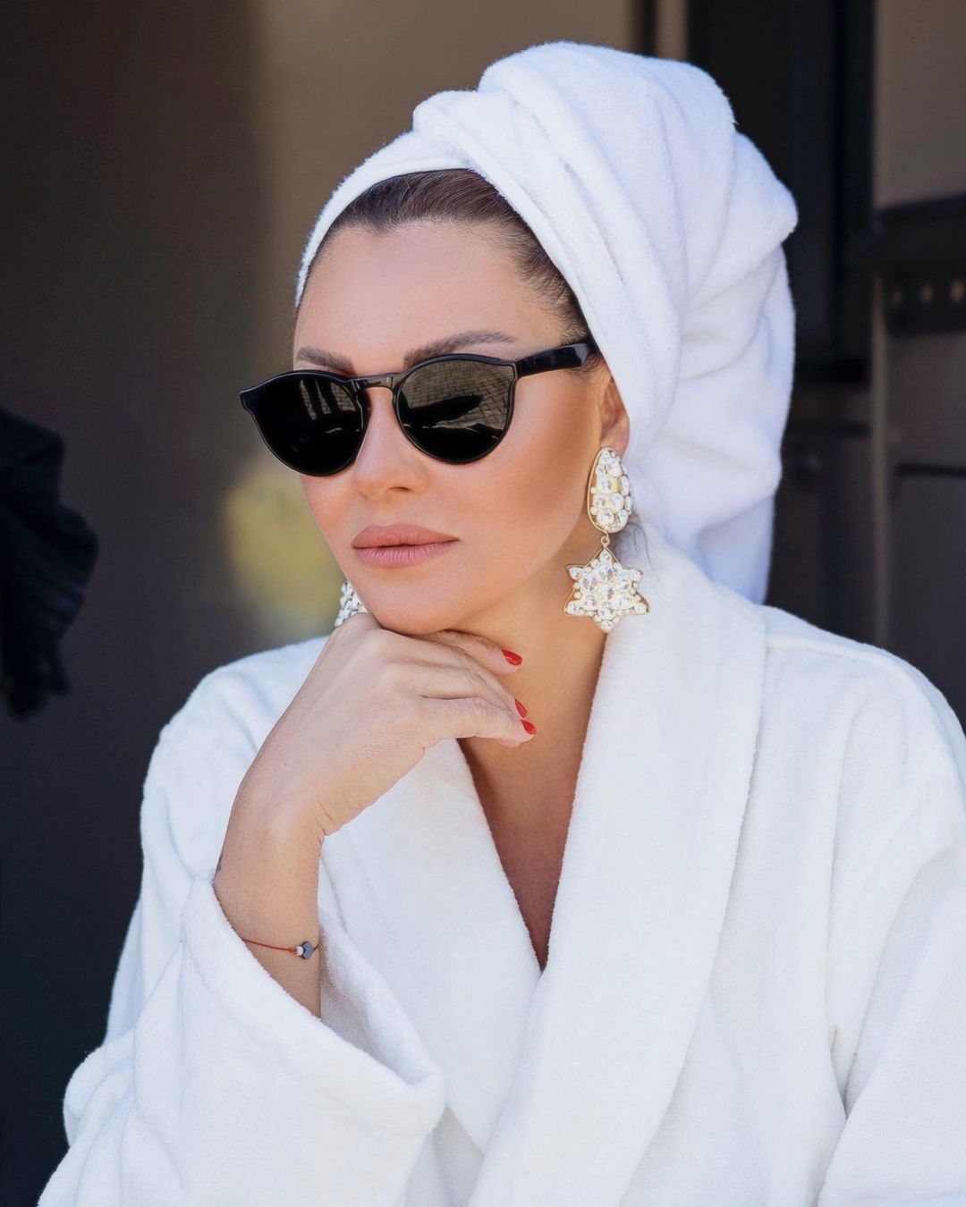 Gençlik yıllarını paylaştı Ünlü oyuncu Pınar Altuğ u kimse tanıyamadı