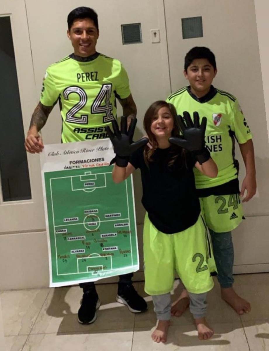 Tarihe geçen maç: Orta saha oyuncusu kaleye geçti: River Plate, Santa Fe'yi 2-1 yendi | Maç özeti 