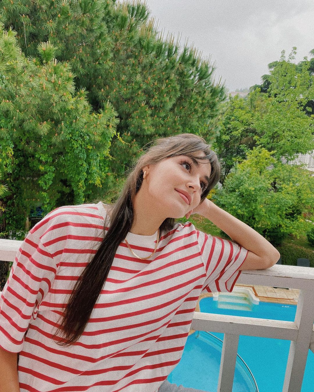 Beğeni yağmuruna tutuldu Hande Erçel in fotoğrafı dakikalar içinde yüzbinlerce beğeni aldı