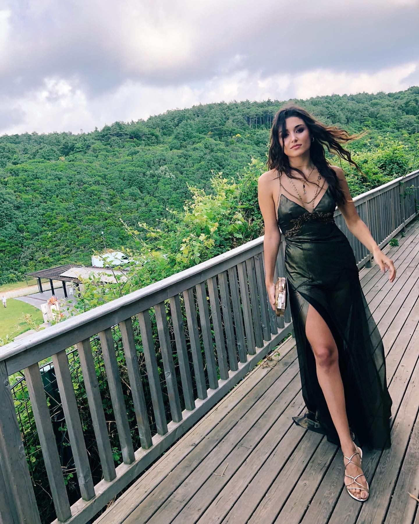 Aman Kerem Bürsin duymasın! İspanyol oyuncu Miguel Angel Silvestreden Hande Erçel mesajı