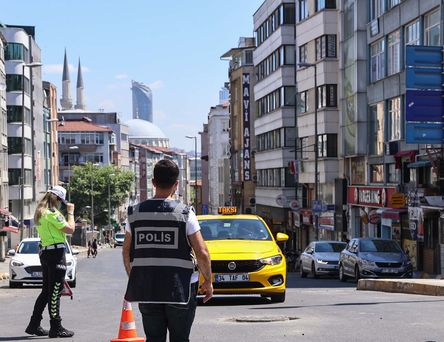 1 Haziran'dan sonra hafta sonu yasak var mı? Yasaklar kalkıyor mu, bitecek mi 2021? 