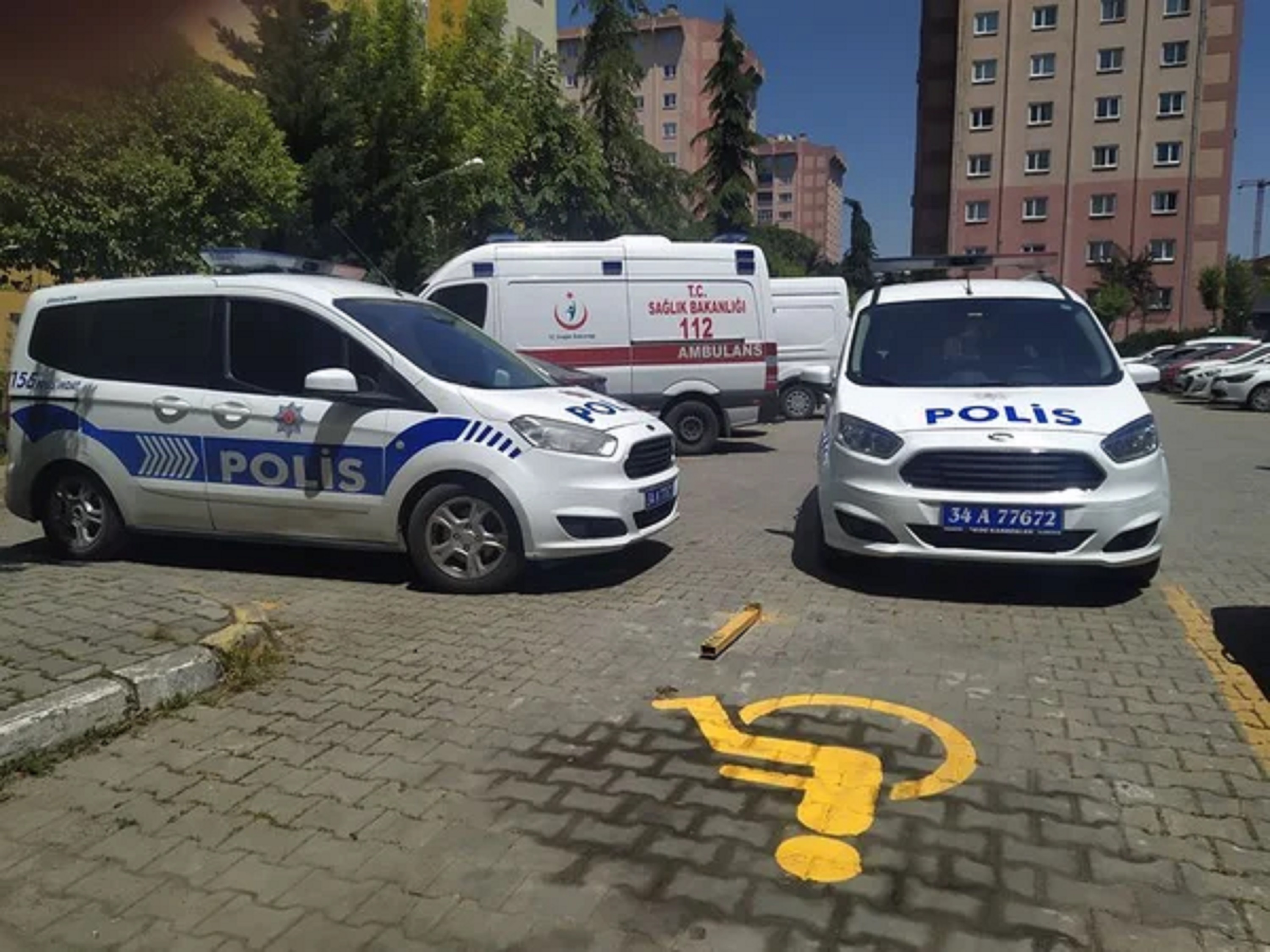 Okurken kanınız donacak! Annesini satırla öldürüp, kafasını tencerede sakladı