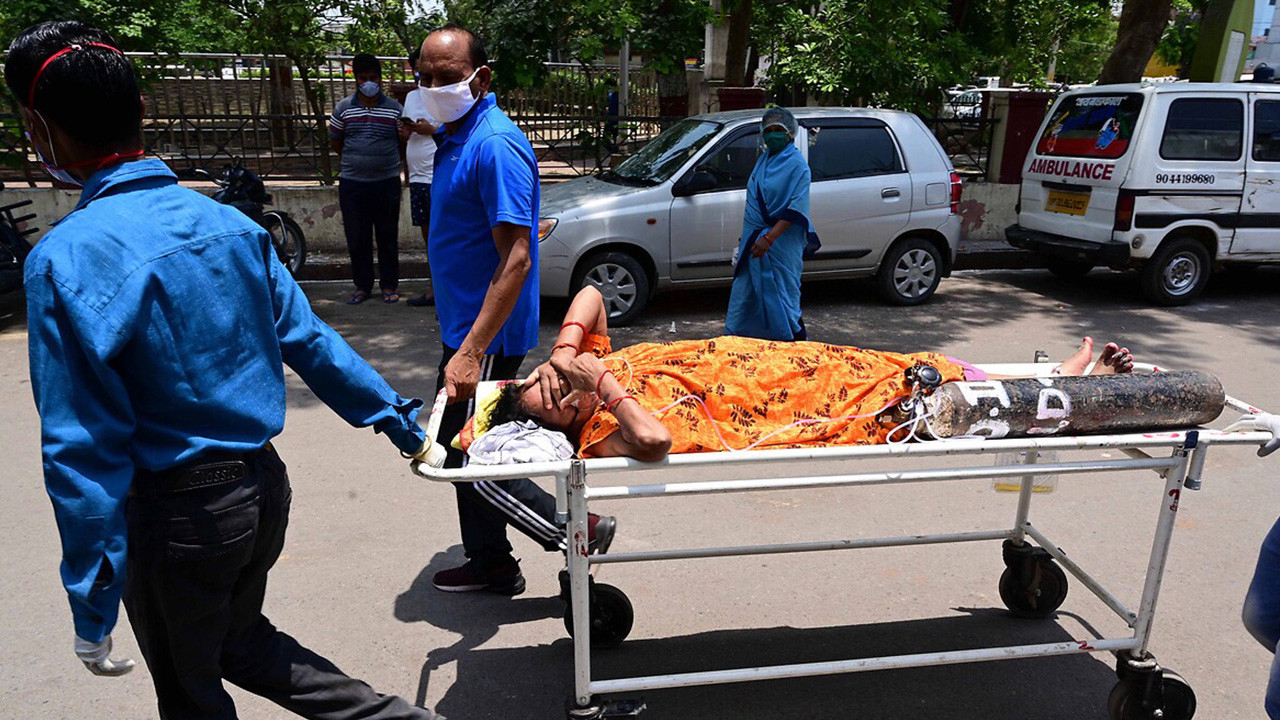 Kara mantar hastalığı nedir, belirtileri nelerdir? | Kara mantar bulaşıcı mı, nasıl tedavi edilir?