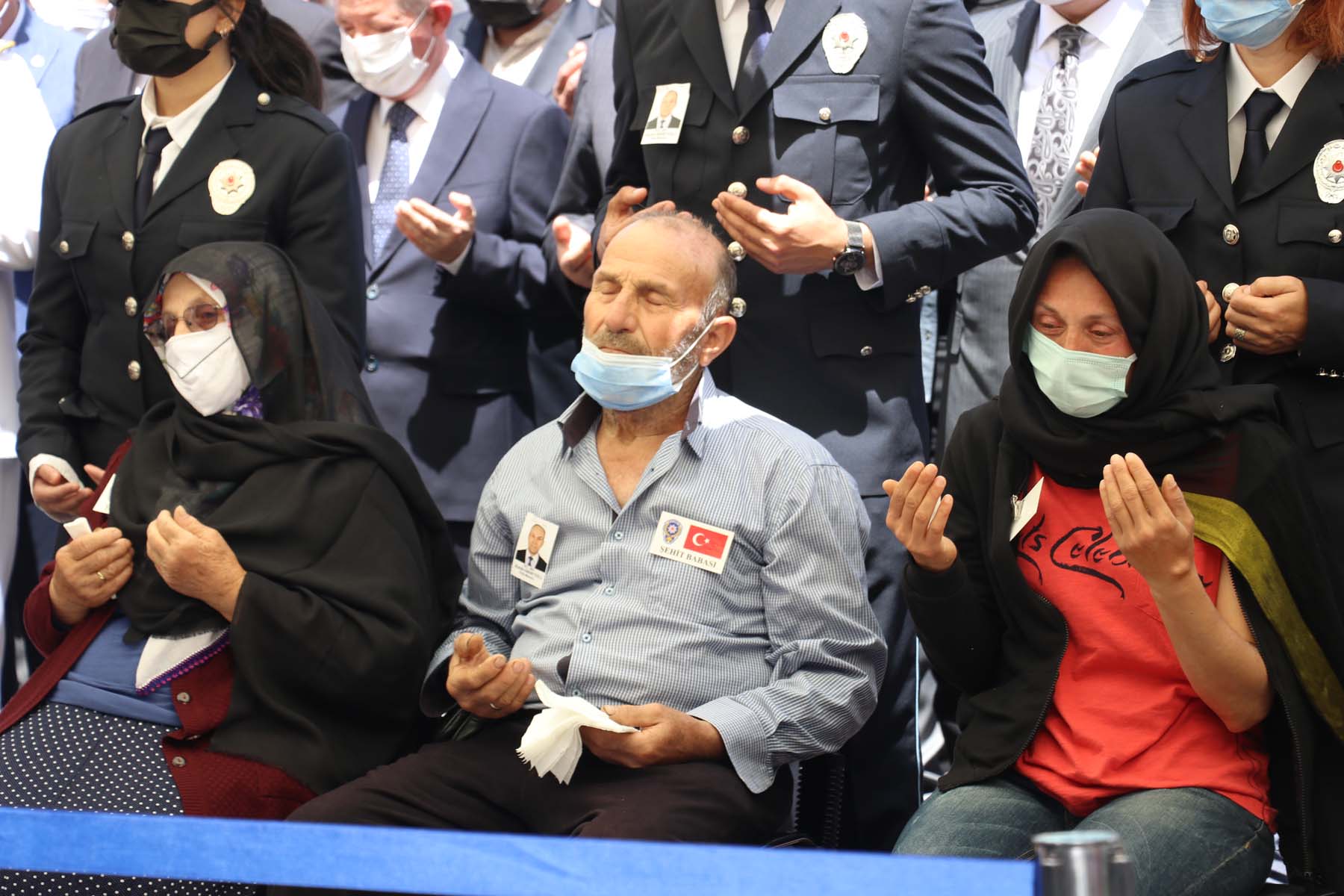 Polis memuru Mustafa Emanetoğlu kimdir? Kaç yaşında? Nereli? Şehit mi oldu?