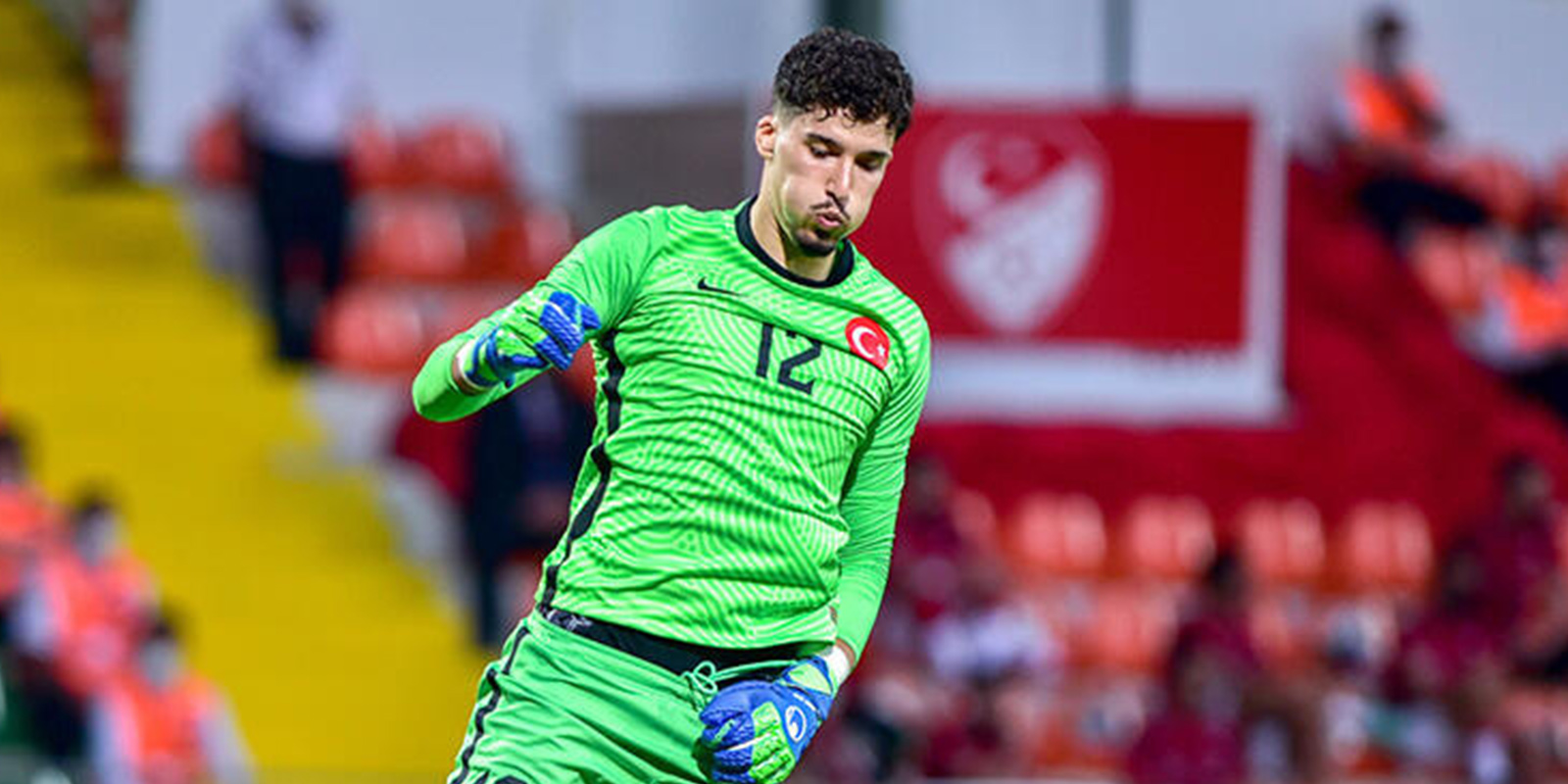 Altay Bayındır sakatlandı mı? | Altay Bayındır son durum