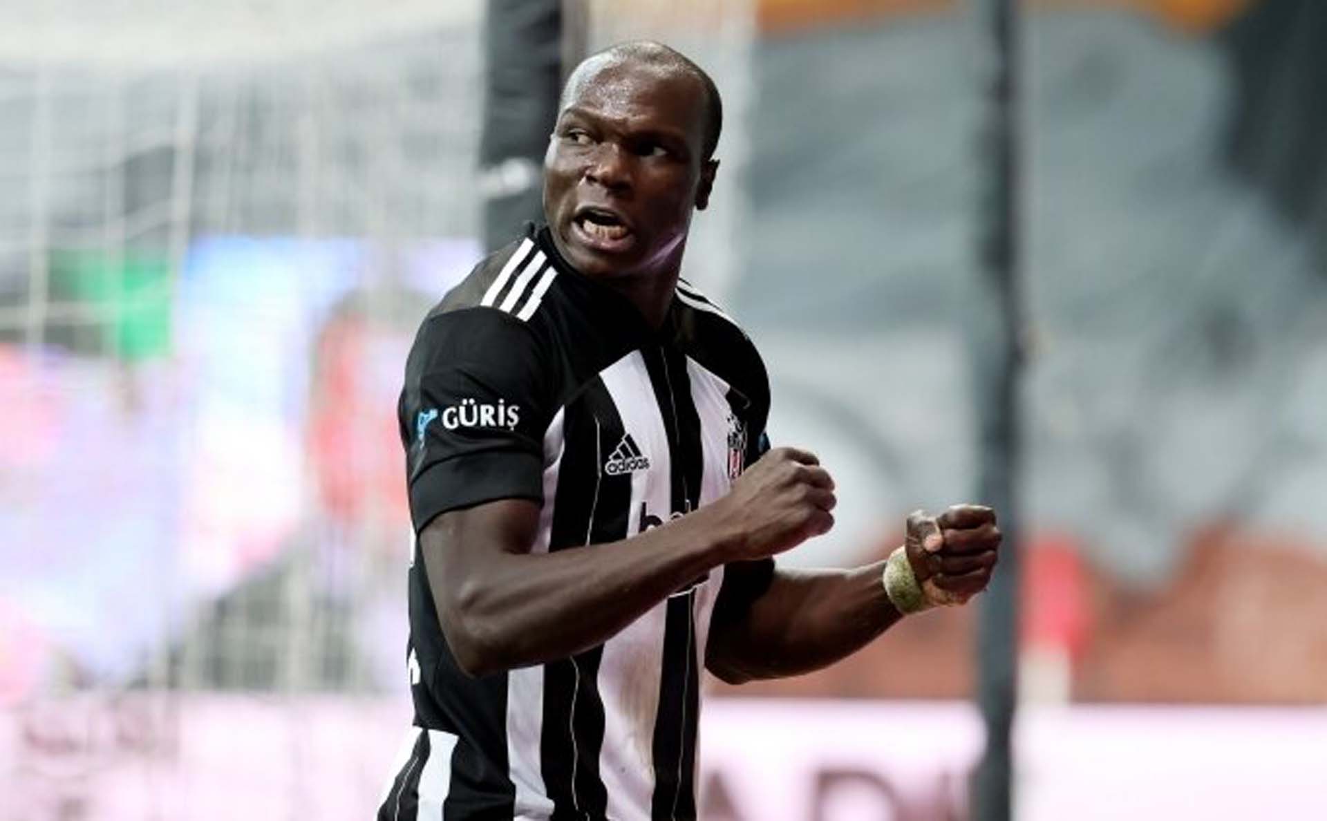 Galatasaray'dan TFF ve UEFA flaş başvuru! Aboubakar - Billong görüşmesi araştırılsın 