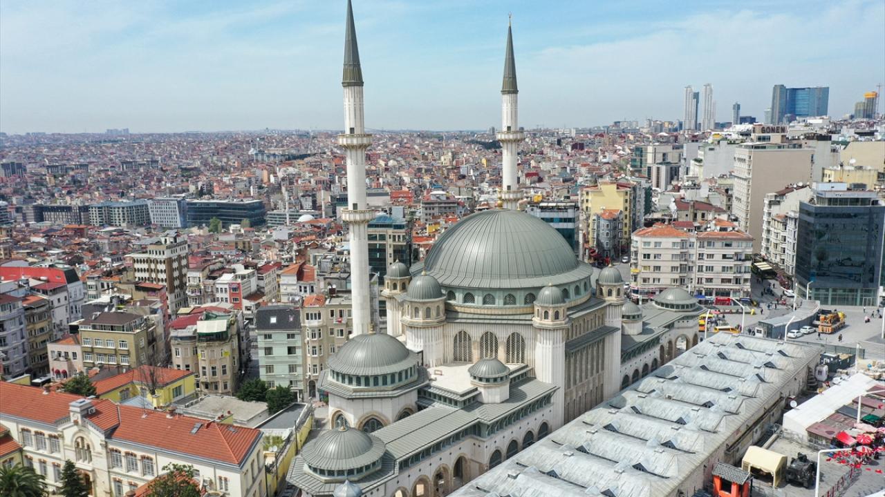 Büyük gün geldi: Taksim Camii, Cumhurbaşkanı Recep Tayyip Erdoğan'ın katılımıyla açılıyor!