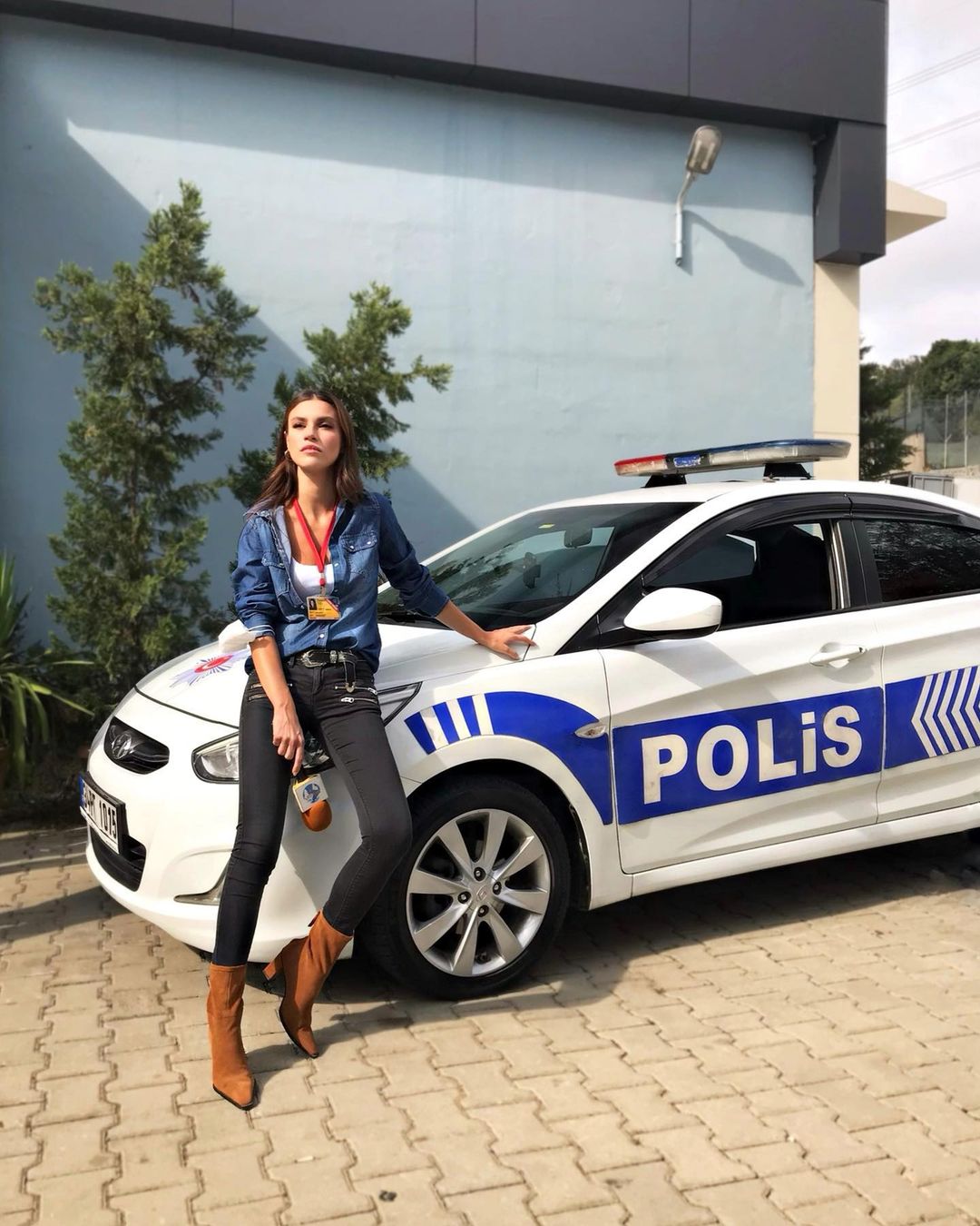 Arka Sokaklar'da ayrılıklar bitmiyor! Bu kez Yüsra Geyik de diziden ayrılıyor!