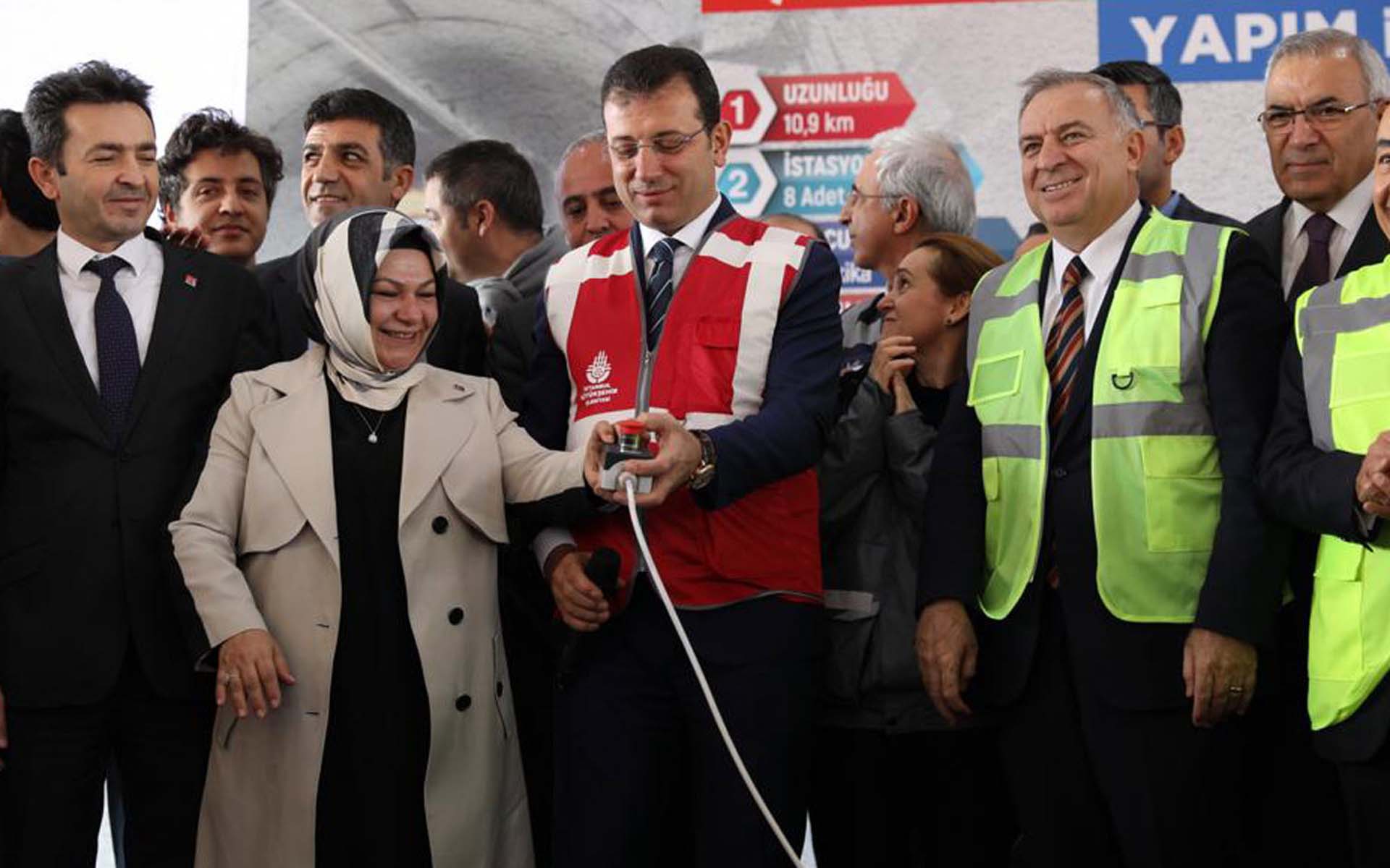 İmamoğlu'nun şovu sonrası flaş hamle! İBB çalışmaları süren metro hattını kapatıyor! 