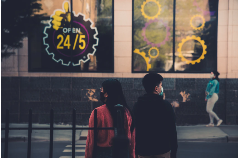 Prof. Dr. Derya Unutmaz: Yaz sonuna kadar salgın bitecek, sonbaharda rahatlamış olacağız ve maskeleri atıp normale döneceğiz!