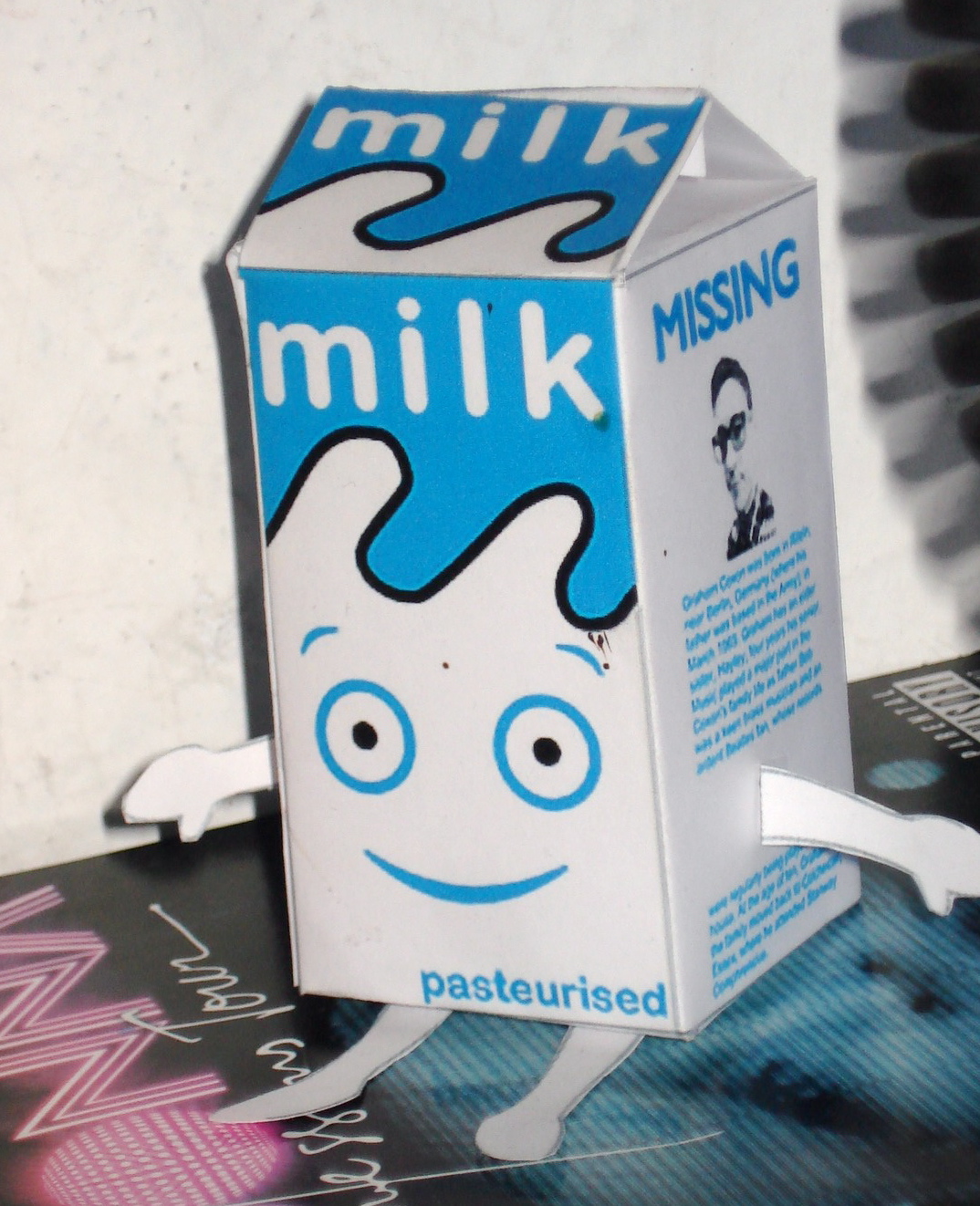 Sütte çamaşır suyu hilesi: 'İçiyoruz, bir şey olmuyor' diyorlar ama... Acaba gerçekten bir şey olmuyor mu?