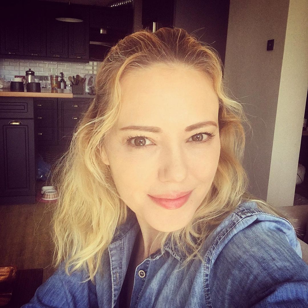 Darbe bildirisini okumuştu! O günden sonra hiçbir şey aynı kalmadı! Tijen Karaş, Bakın şimdi ne iş yapıyor