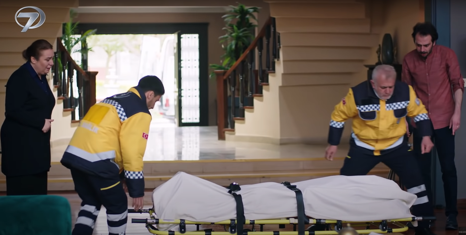 Emanet İkbal diziden ayrıldı mı? Emanet dizisi İkbal (Gülay Özdem) neden ayrıldı? 