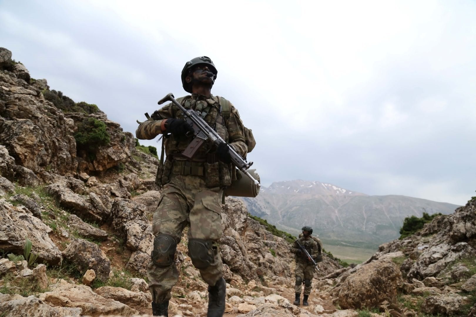 SON DAKİKA| MSB: Tel Rıfatta cezalandırma atışlarında çok sayıda terörist etkisiz hale getirildi