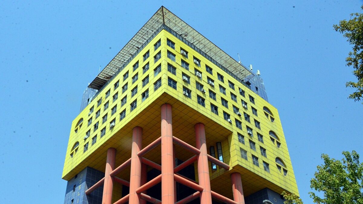 İlgi odağı haline gelmişti! Google'ın 'dünyanın en saçma binası' olarak gösterdiği Kahramanmaraş'takibina yıkılıyor!