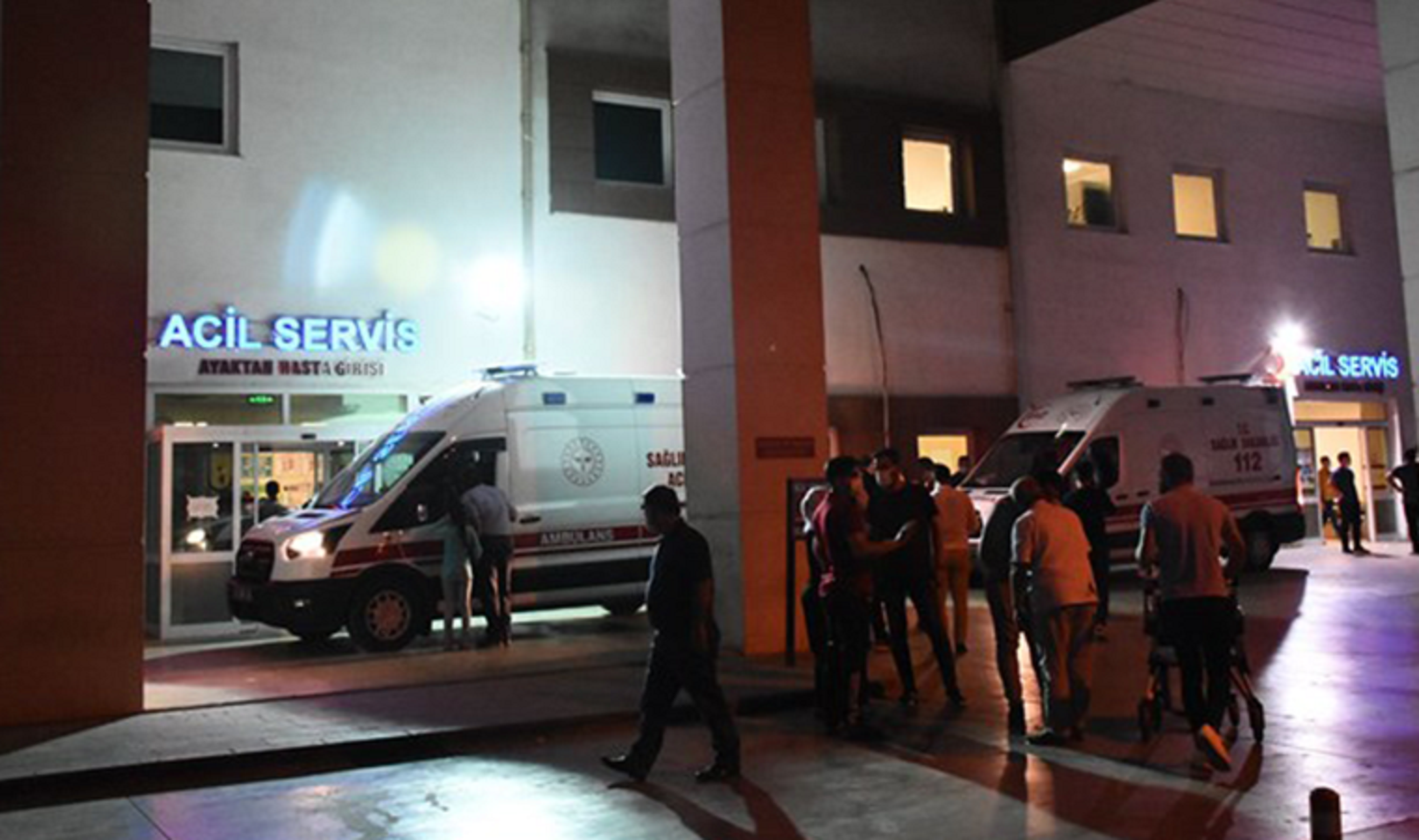 Mardinden yürek yakan haber! Genç öğretmenler trafik canavarı kurbanı oldu