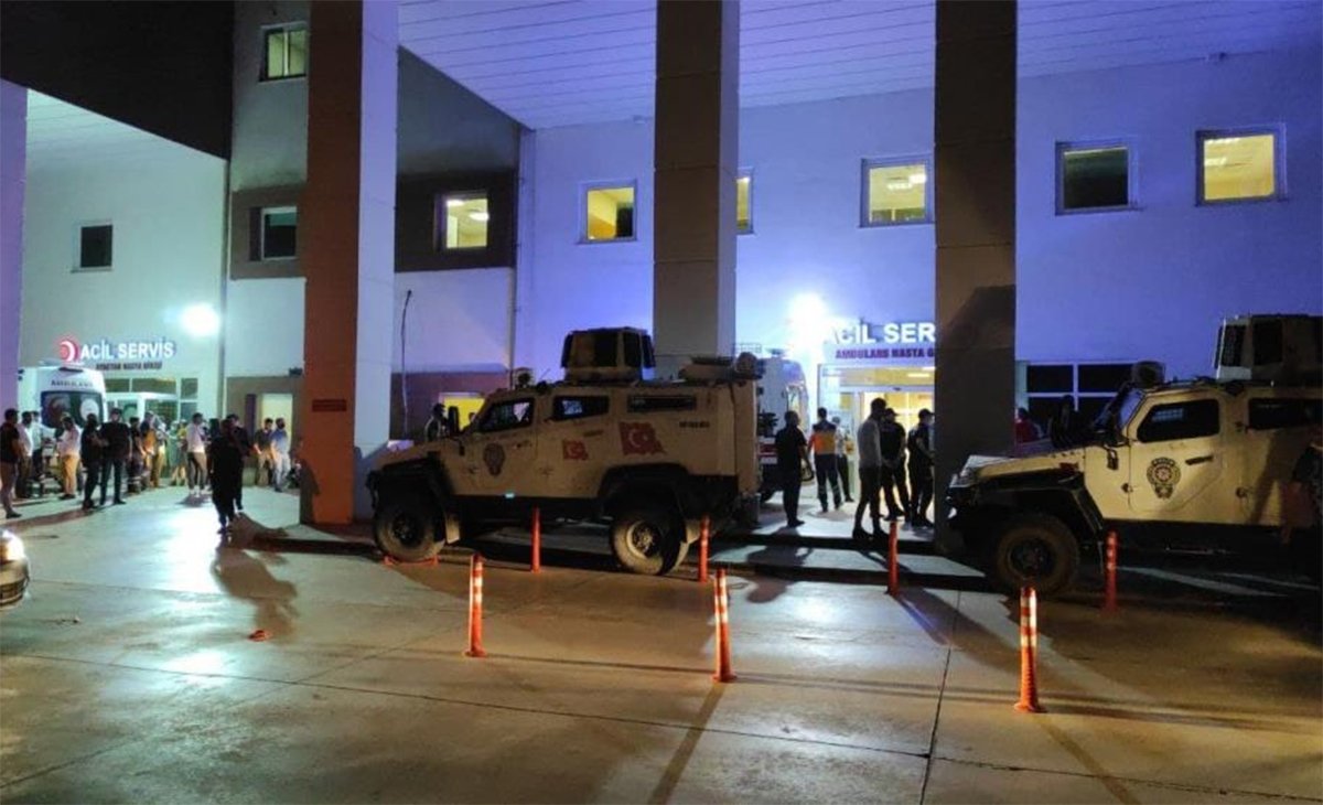 Mardinden yürek yakan haber! Genç öğretmenler trafik canavarı kurbanı oldu