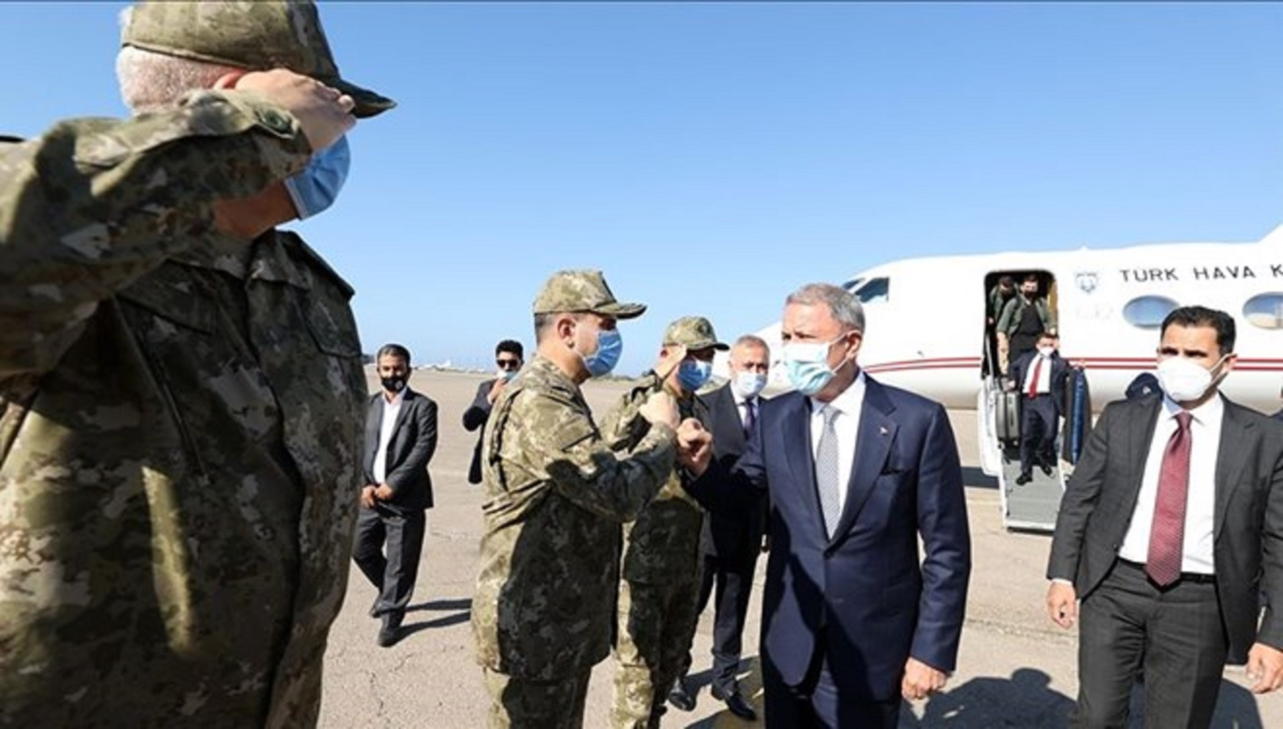 SON DAKİKA| Bakan Akardan Libya açıklaması: Yüzlerce insani toplu mezarlara gömdüler