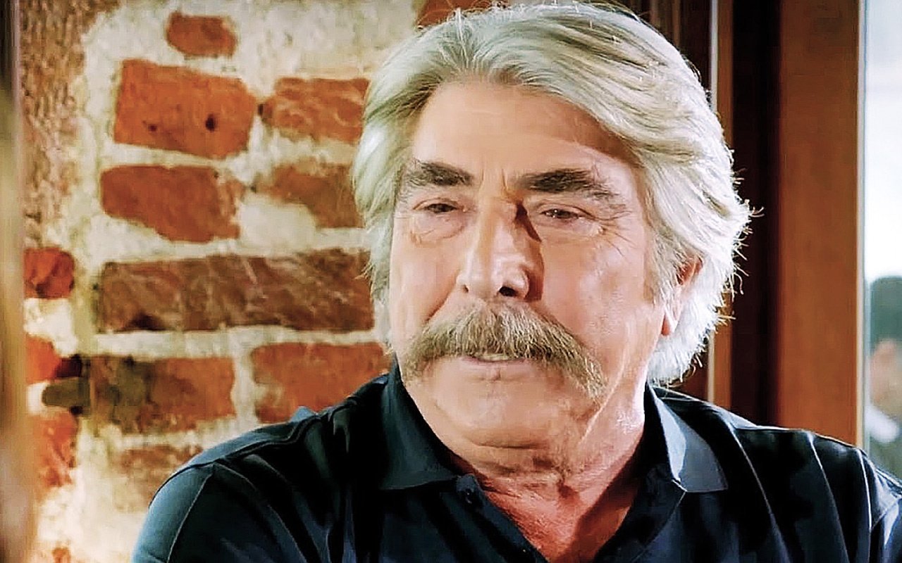 Yasak Elma'da üzen ayrılık: Usta oyuncu Erdal Özyağcılar diziye veda ediyor!