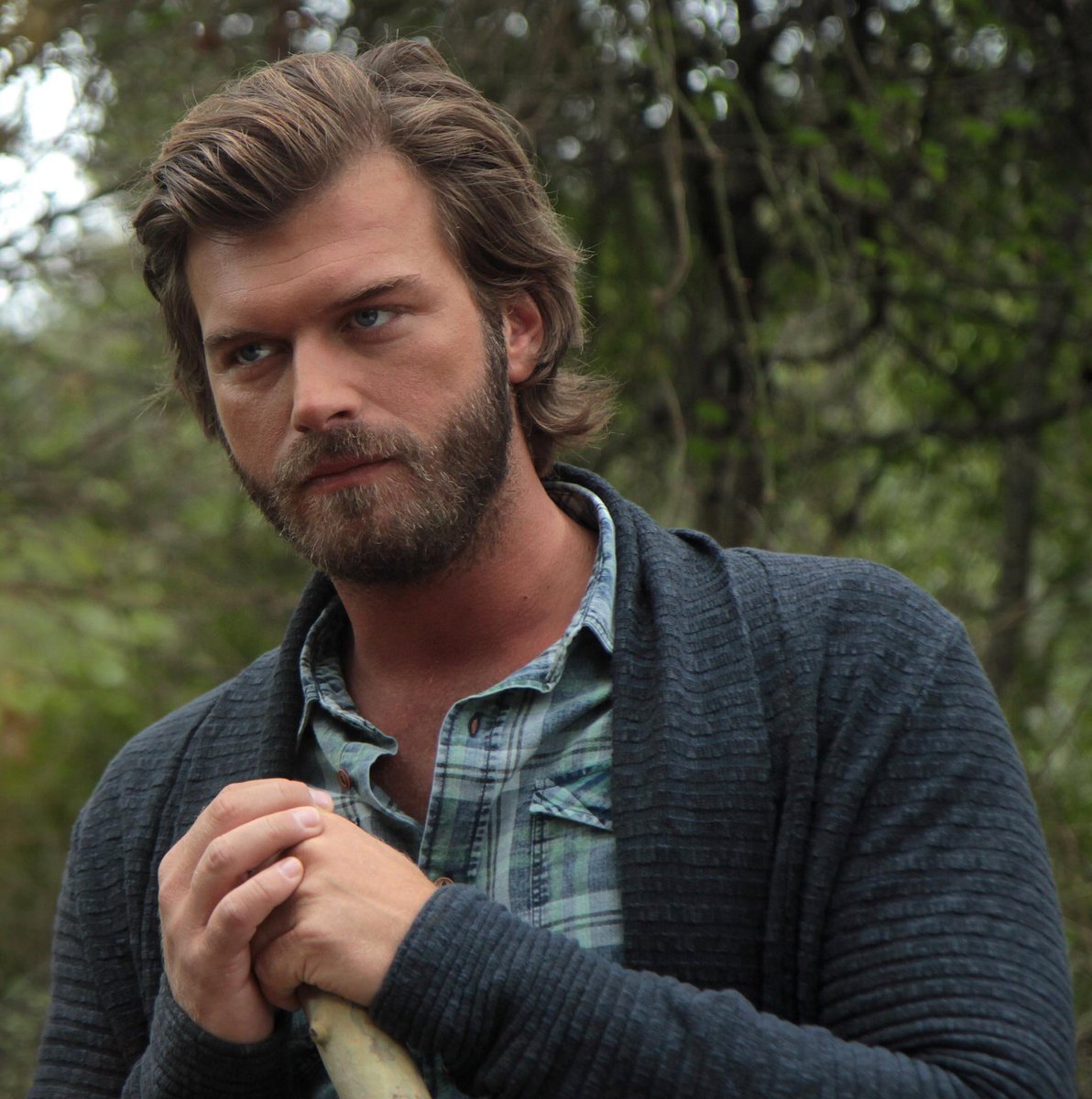 Kral Kaybederse dizisinin konusu nedir? Kral Kaybederse oyuncuları kimler?