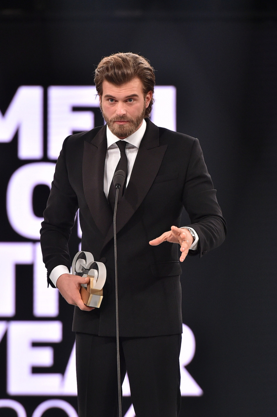 Kral Kaybederse dizisinin konusu nedir? Kral Kaybederse oyuncuları kimler?