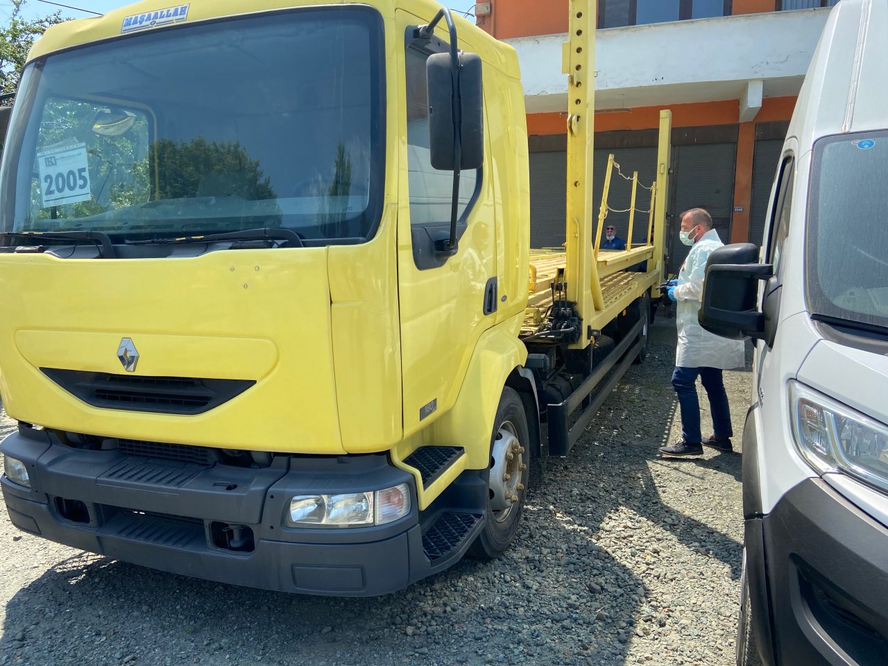 Samsun'da feci ölüm! Taşıyıcı tırın kat arasında kalan işçi feci şekilde can verdi