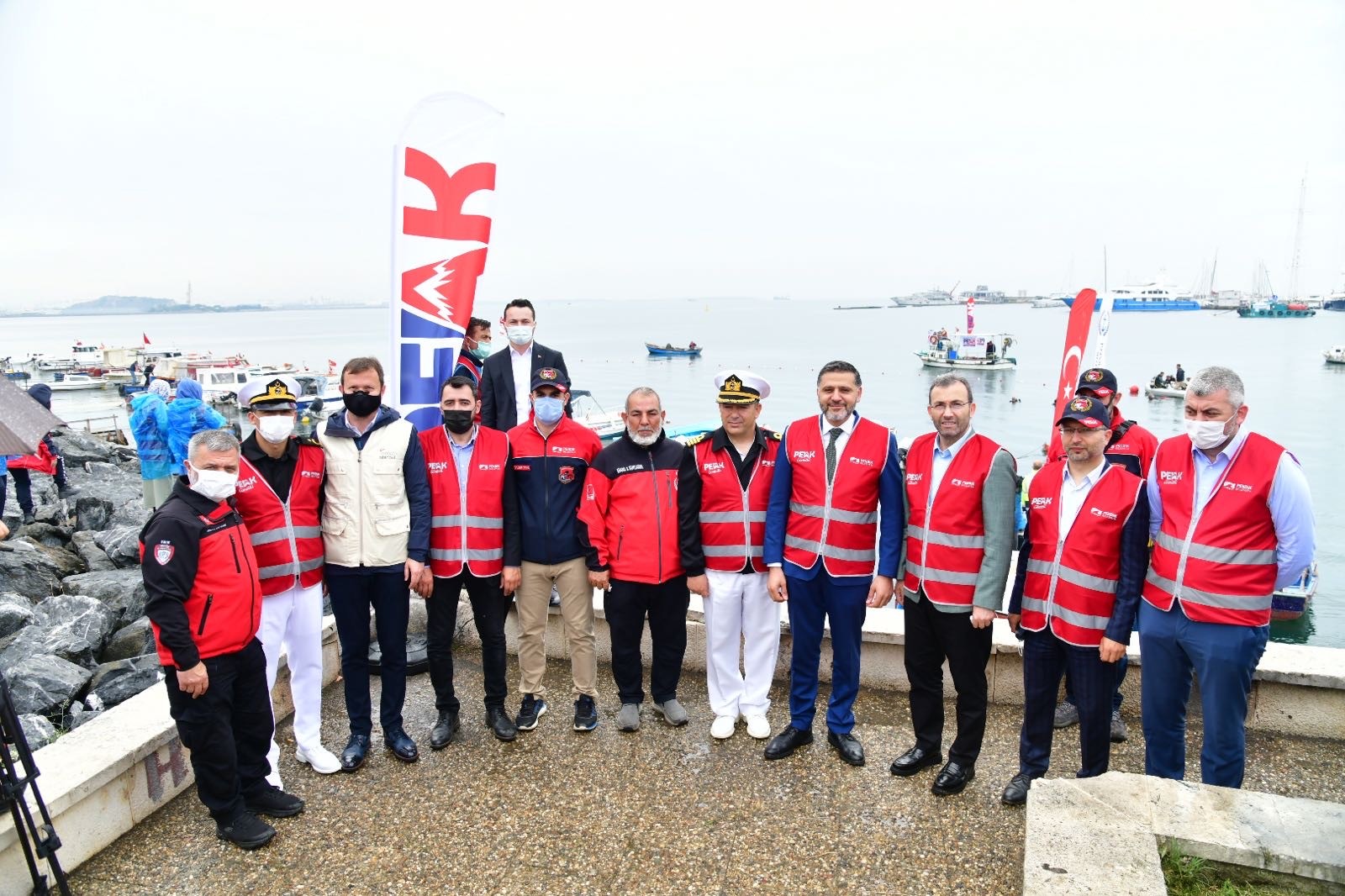 Marmara mücadelesine Pendik Belediyesinden büyük destek! Deniz dibindeki atıklar temizlendi