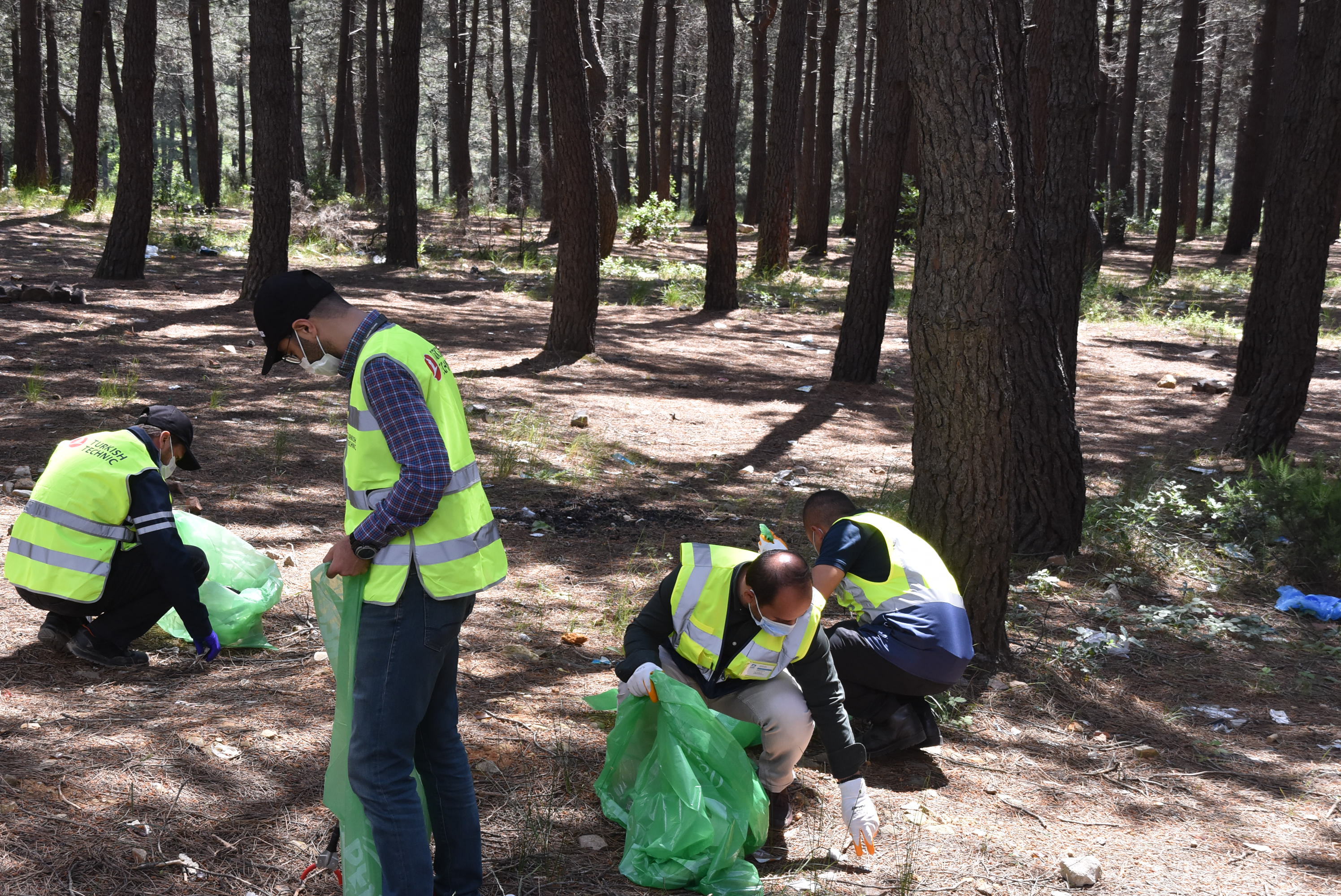 Çevre bilinci için harekete geçildi! Pendikin incisi Aydos Ormanında büyük temizlik