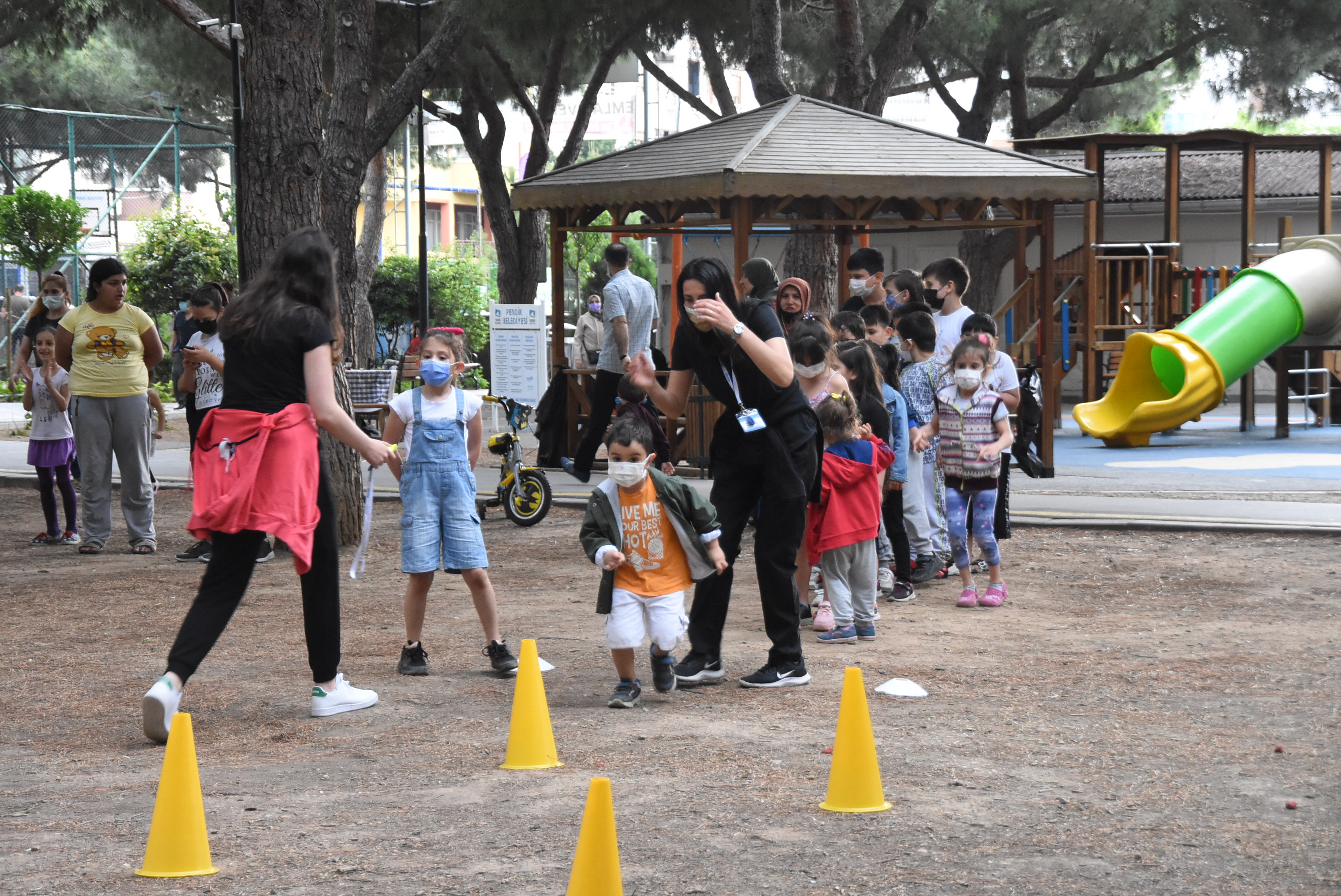 Pandeminin çocuklar üzerindeki olumsuz etkileri sporla siliniyor