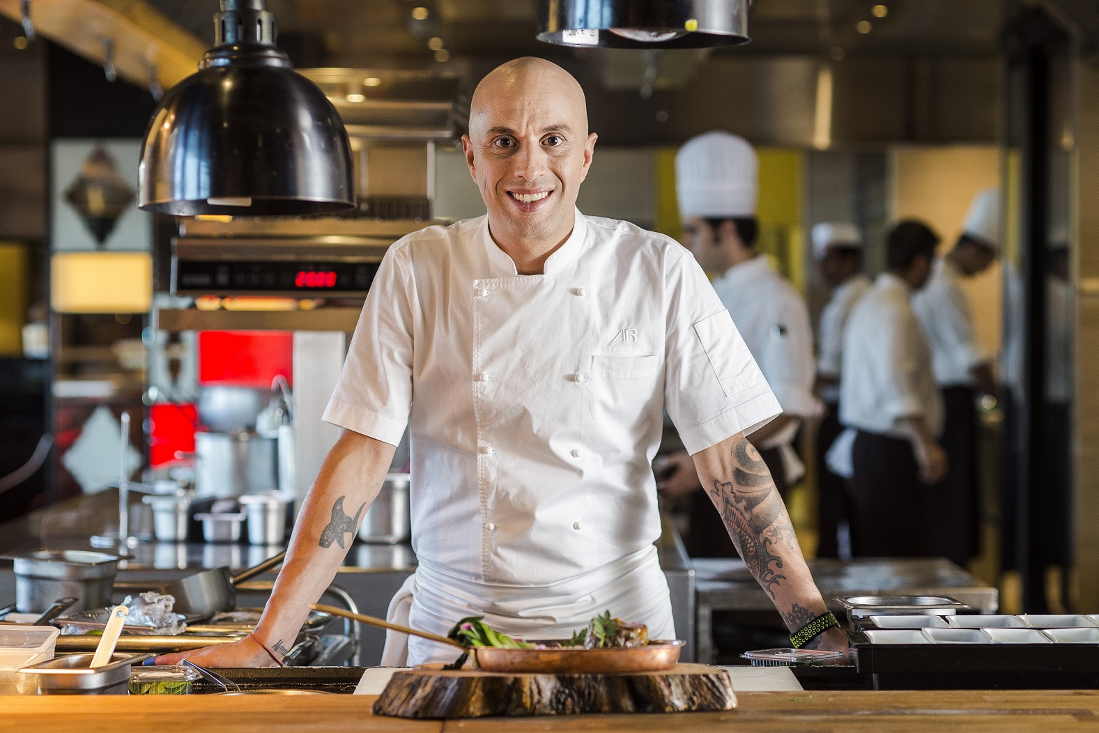 Ali Ronay kimdir, nereli, kaç yaşında? Evli mi?