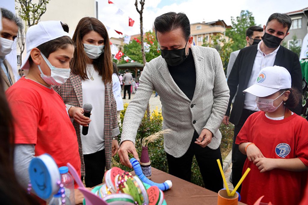 Atık malzemeler minik ellerde hayat buldu! Öğrenciler daha yaşanılabilir çevre için kolları sıvadı