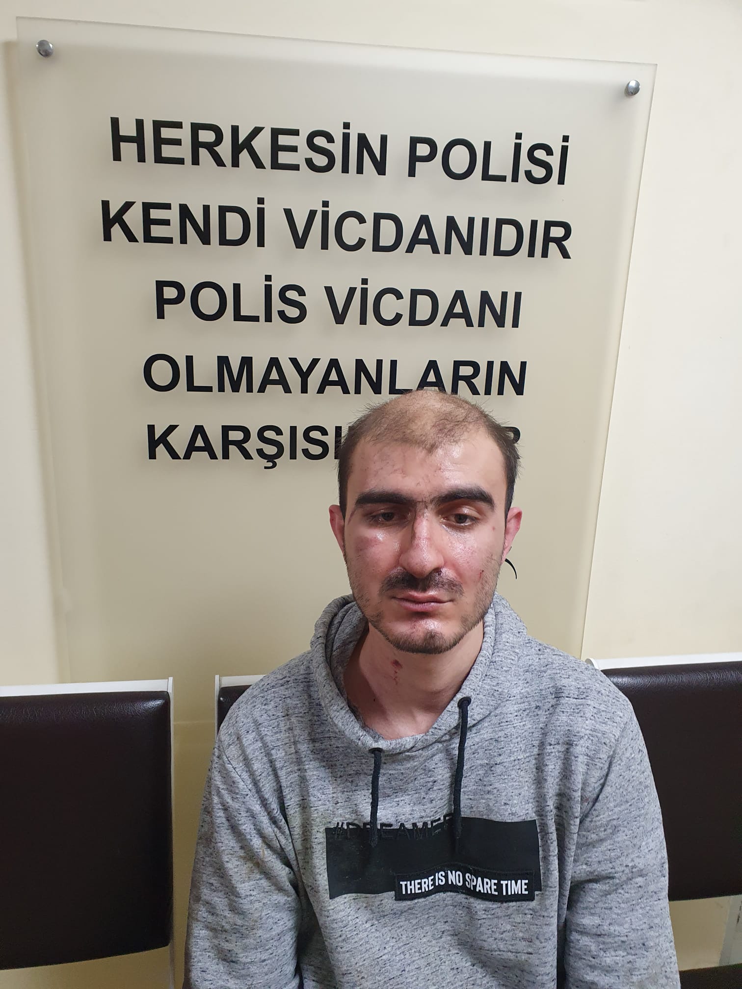 Pendik'te vicdanları yaralayan olay: Engelli genci tacizci sanıp öldüresiye dövdüler! Gerçek bambaşka çıktı