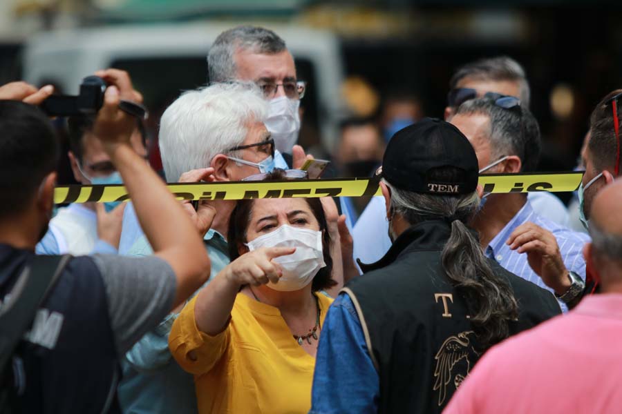 HDP İzmir İl Başkanlığında Deniz Poyraz'ı öldüren Onur Gencer'in ifadesi kan dondurdu: Başka kişiler olsaydı onları da öldürürdüm!