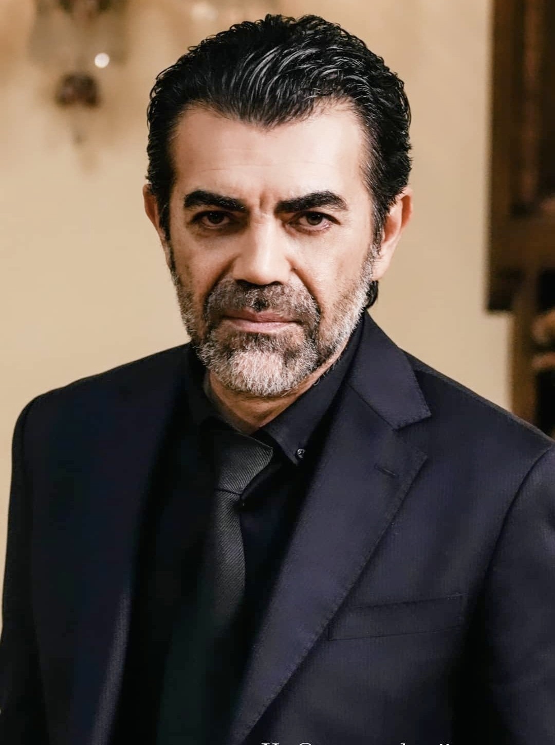 Savaş Özdemir kimdir, nereli, kaç yaşında? Evli mi? Hangi dizi ve filmlerde rol aldı?