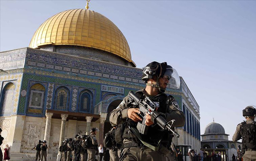 İsrail zulümlerine devam ediyor! Mescid-i Aksada Filistinlilere saldırı: 9 yaralı