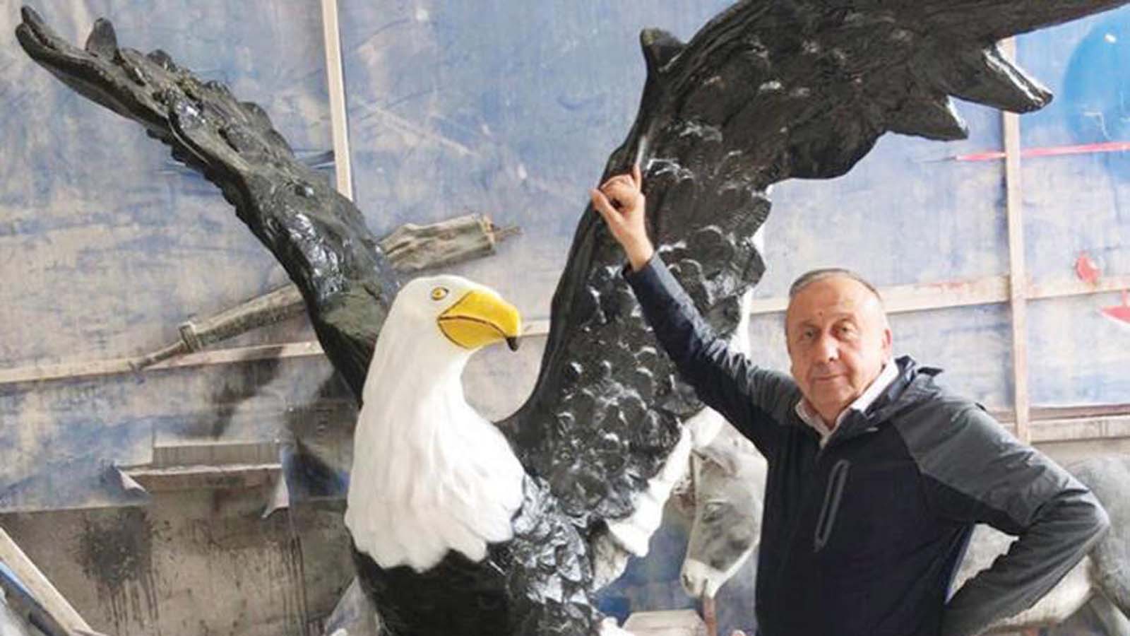 Sanata laf yok, heykellere gülüyoruz! Yöresel heykellerden zanaatkarları bile memnun değil!.jpg