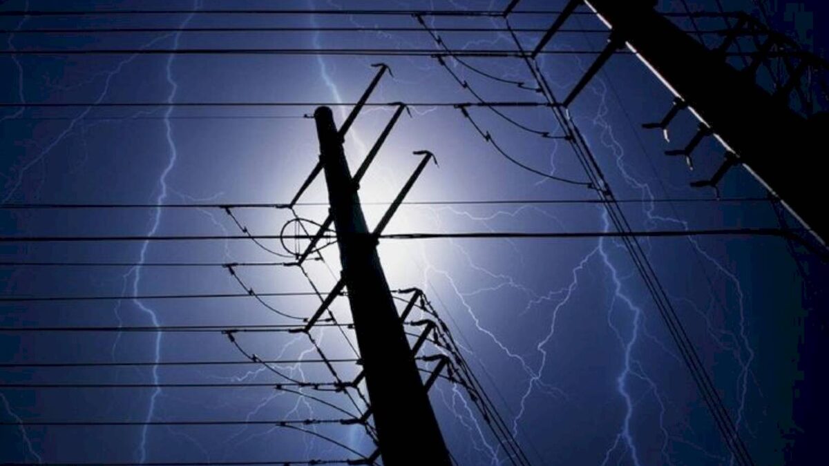 19 haziran elektrik kesintisi İstanbul! İstanbul'da elektrikler hangi ilçelerde kesildi? Elektrikler ne zaman gelecek, saat kaçta?