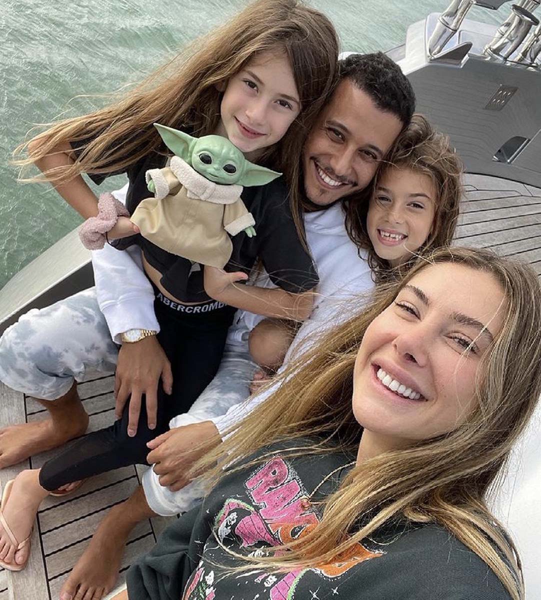 Şeyma Subaşı aşka geldi! Sevgilisiyle dudak dudağa!