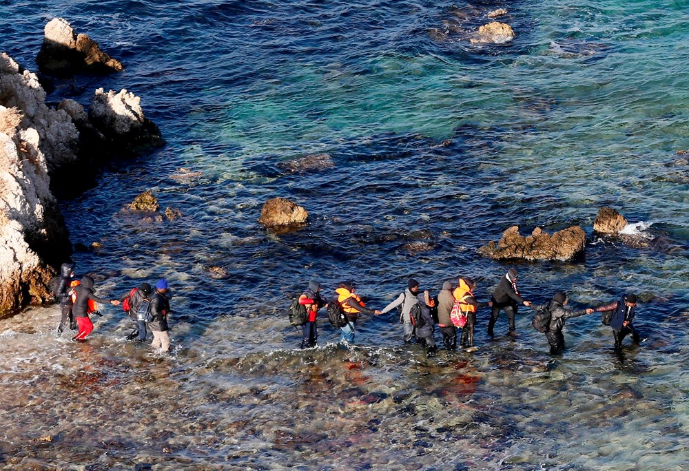 Ölümün kıyısında umuda yolculuk yine hüsranla bitti! 70 sığınmacının imdadına Türkiye yetişti