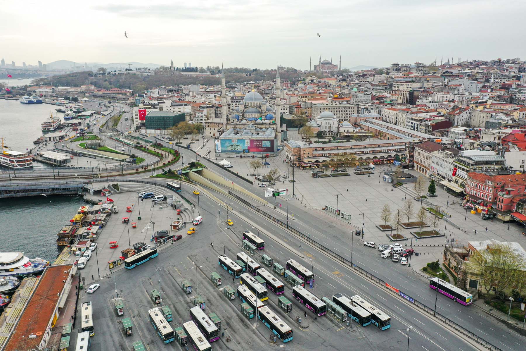 Pazar günü sokağa çıkma yasağı kalkacak mı, kalktı mı, kalkacak mı 2021? Pazar günü yasak kaldırıldı mı?