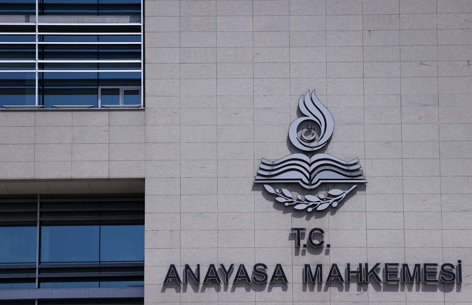 SON DAKİKA! HDP'nin kapatılması davasında flaş gelişme: Anayasa Mahkemesi iddianameyi kabul etti!