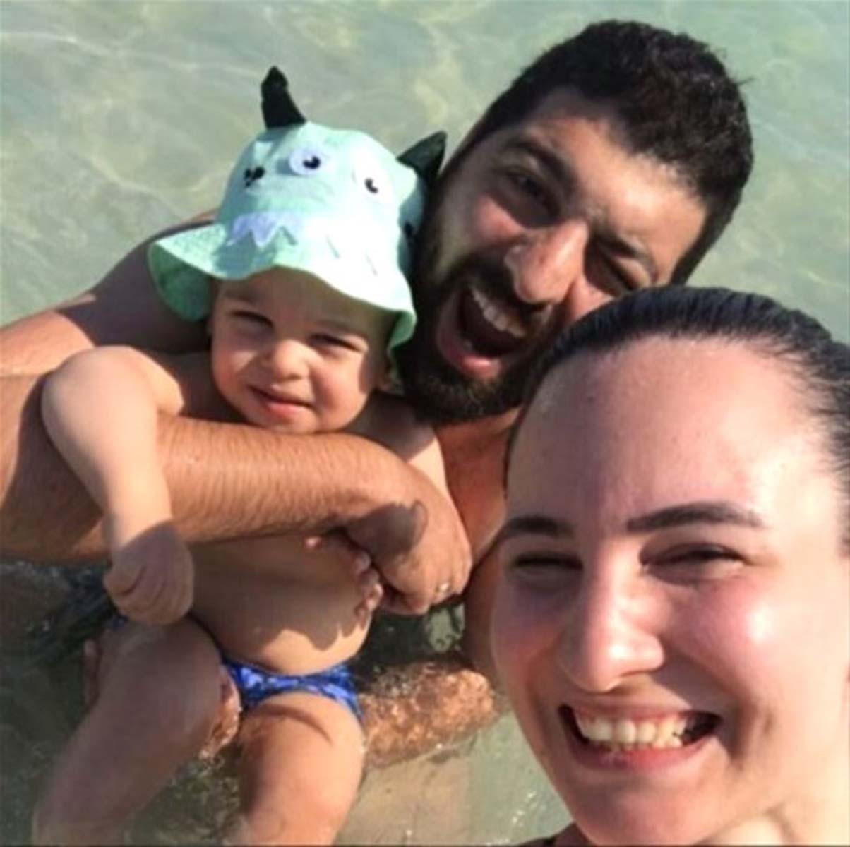 Hakan Peker yıllara meydan okuyor! Oğlu'nun paylaştığı fotoğraf olay oldu