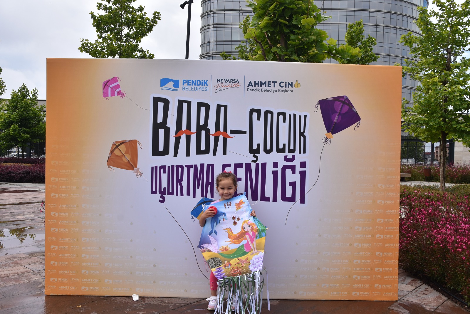 Babalar Günü Pendikte şenlikle kutlandı