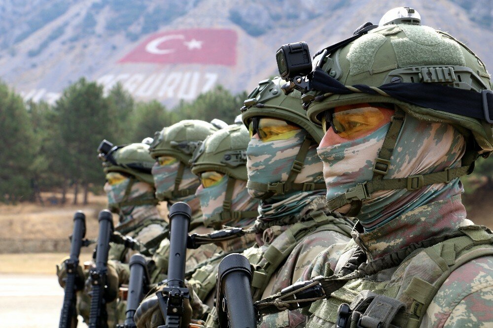 Terörle mücadele devam ediyor! Valilik duyurdu! Bitliste sokağa çıkma yasağı ilan edildi