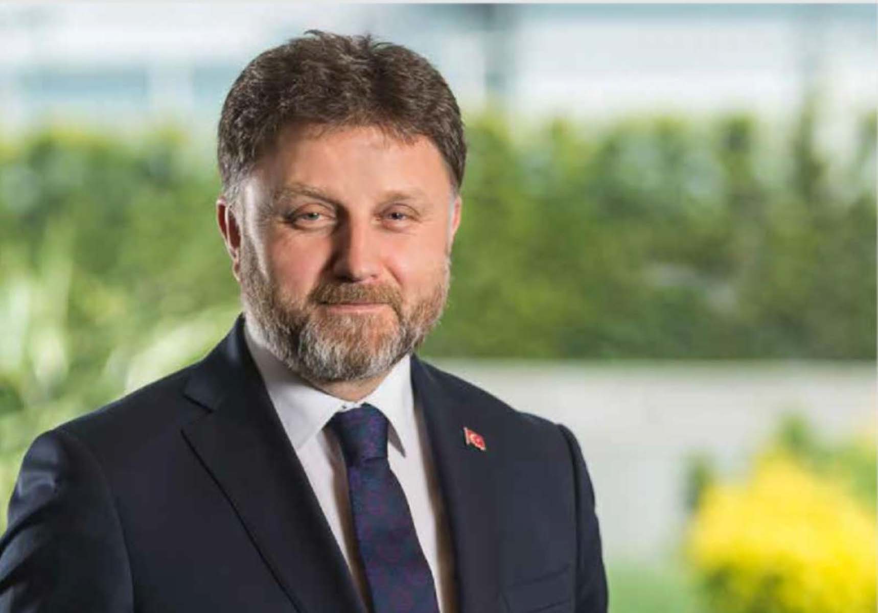 Dr. Fahrettin Poyraz kimdir? Kaç yaşında? Nereli? Kaç maaş alıyor?