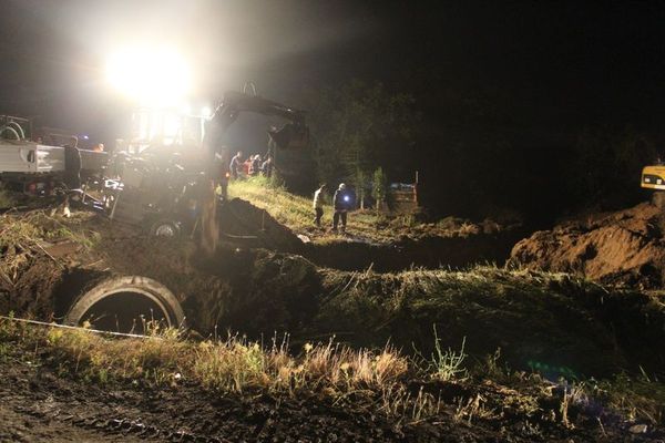 Ankara yağışlara teslim oldu! Dereler taştı, hayvanlar sele kapıldı