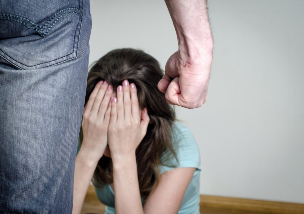 Henüz 16 yaşında şiddet kurbanı oldu! Evliliği reddettiği için ölüme mahkum edildi! Emine Karakaş yaşam savaşını kaybetti