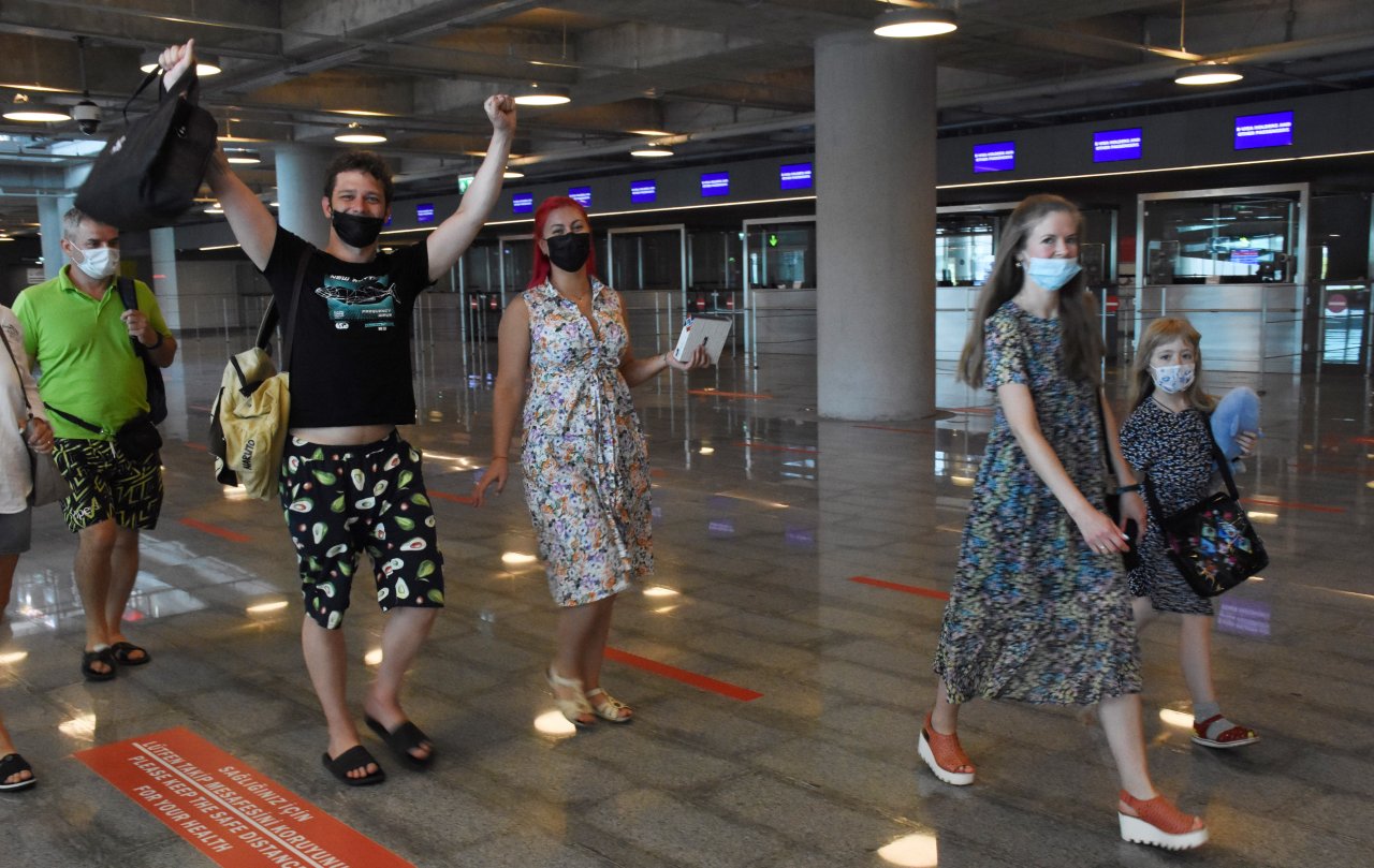 Turizmde heyecan yaratan hareketlilik! Muğla'da Rus çıkarması! Rusya'dan ilk turist kafilesi geldi