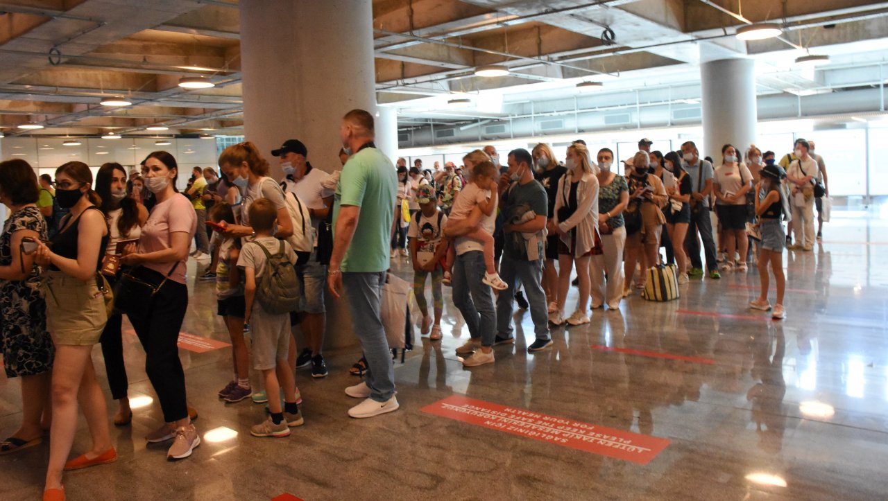 Turizmde heyecan yaratan hareketlilik! Muğla'da Rus çıkarması! Rusya'dan ilk turist kafilesi geldi