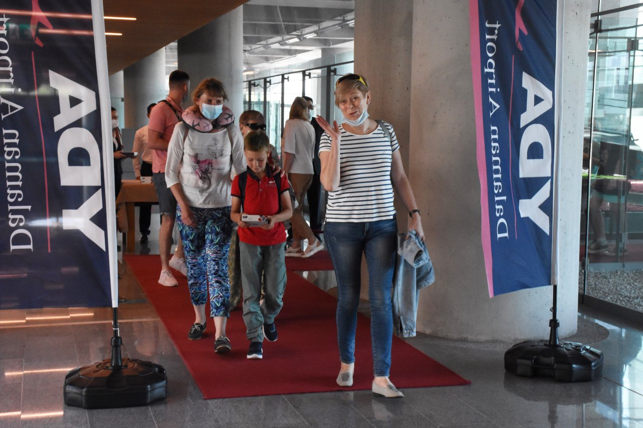 Turizmde heyecan yaratan hareketlilik! Muğla'da Rus çıkarması! Rusya'dan ilk turist kafilesi geldi